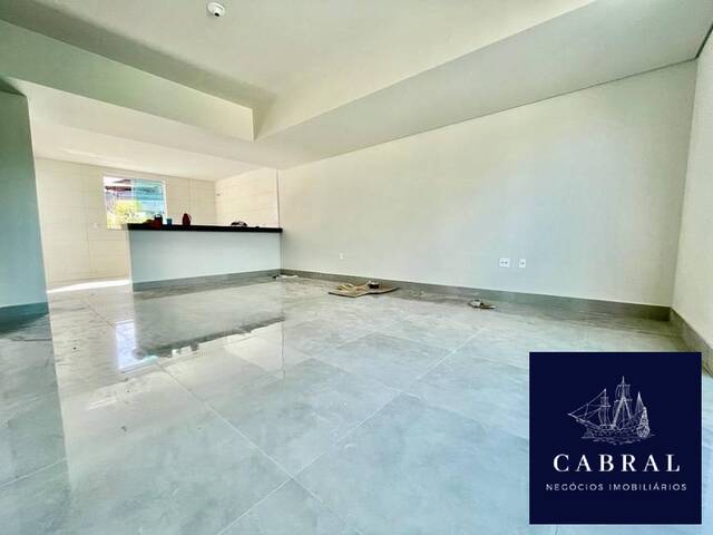 #359 - Casa Geminada para Venda em Contagem - MG