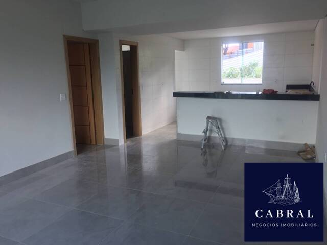 Casa Geminada para Venda em Contagem - 4
