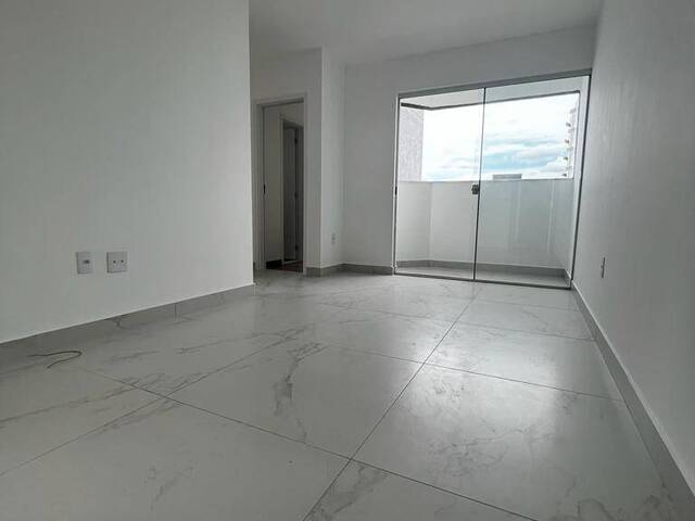 #403 - Apartamento para Venda em Contagem - MG