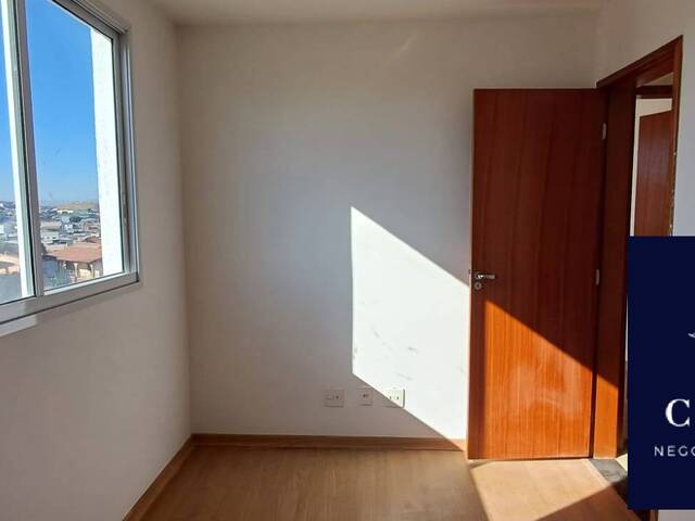 #520 - Apartamento para Venda em Contagem - MG
