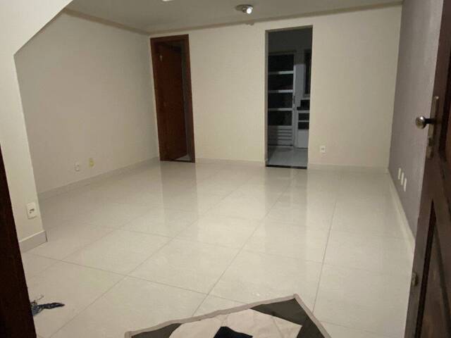 #577 - Casa Geminada para Locação em Contagem - MG