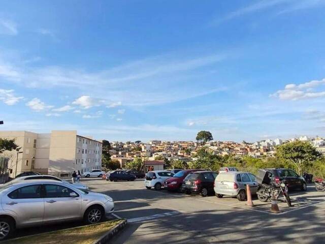 Apartamento para Venda em Contagem - 2