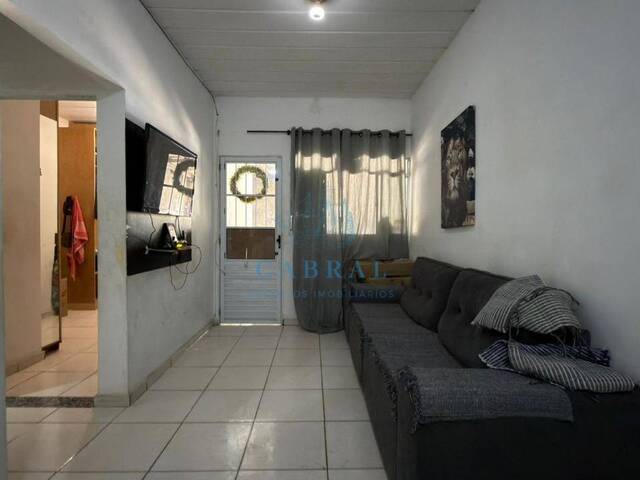 Casa para Venda em Esmeraldas - 4