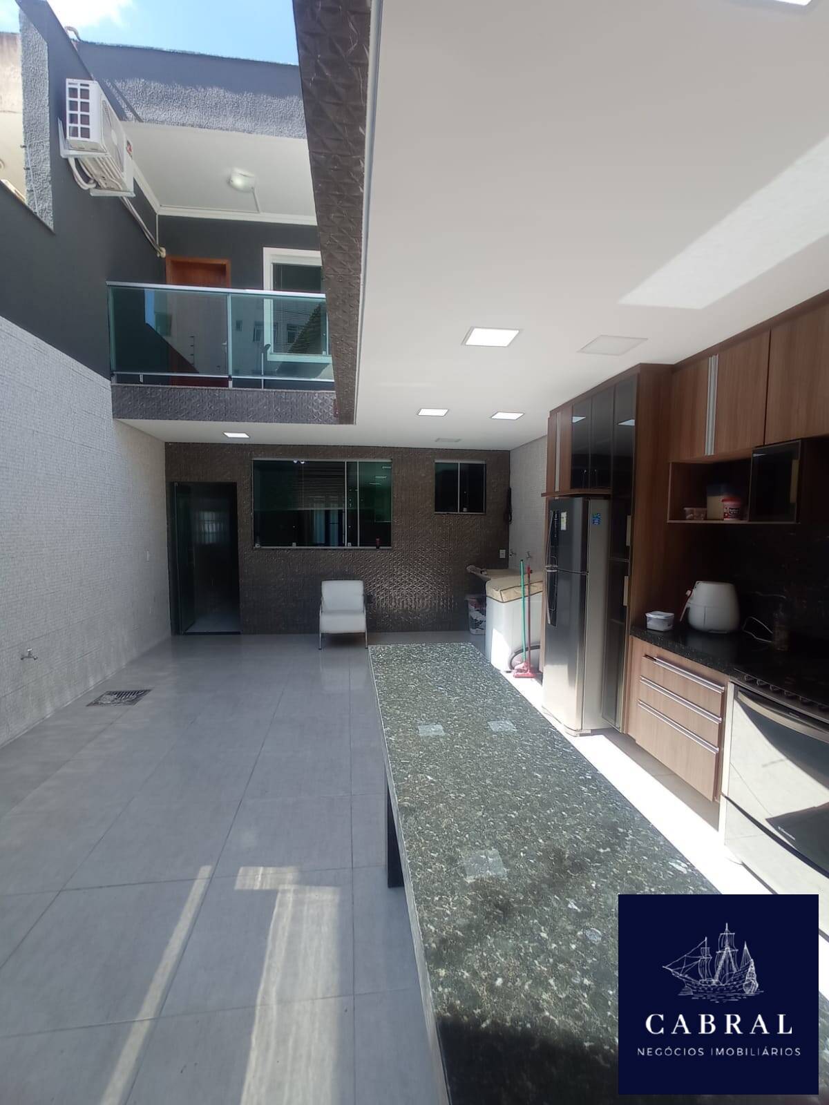 Casa à venda com 3 quartos, 240m² - Foto 13