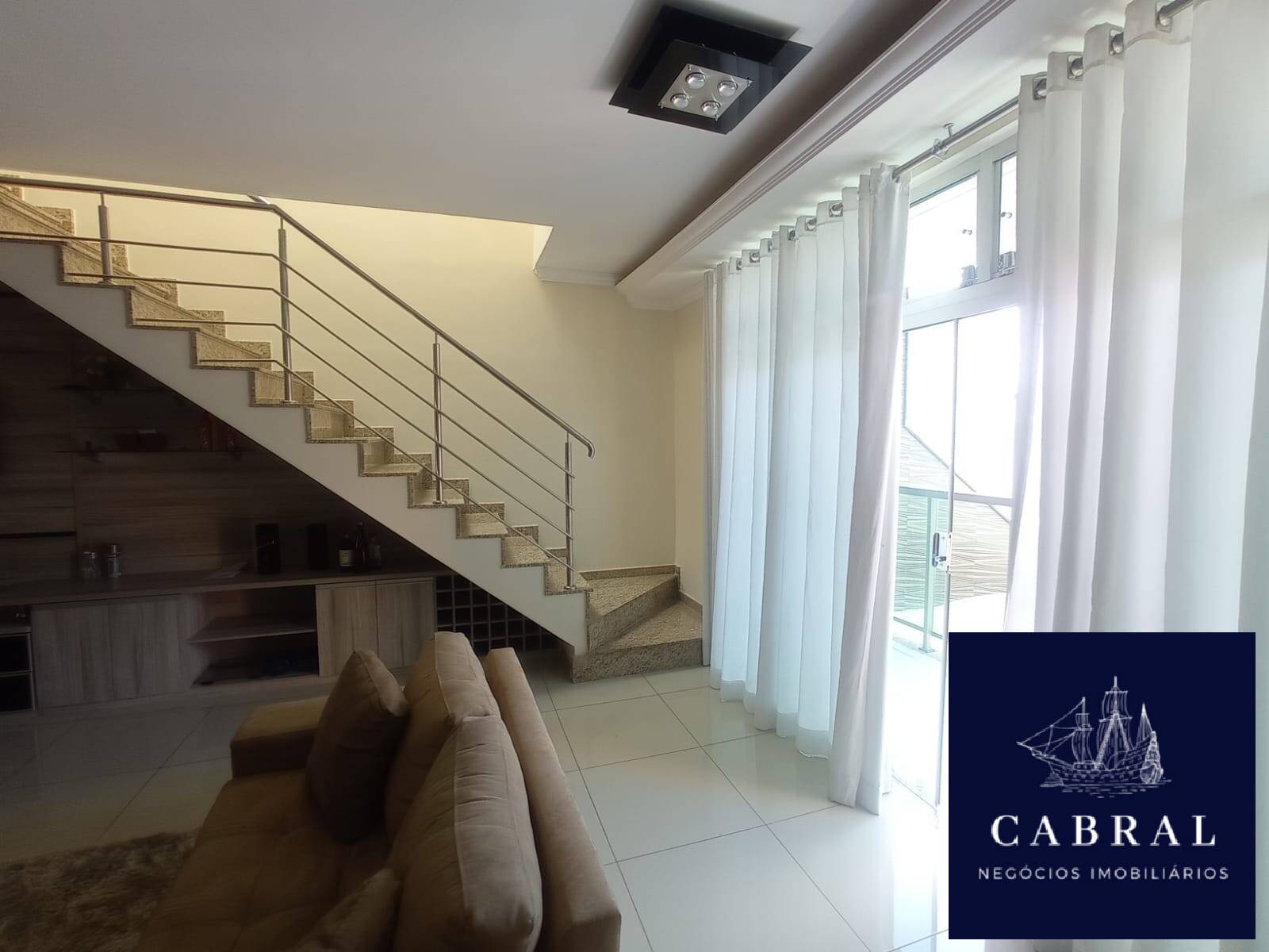 Casa à venda com 3 quartos, 240m² - Foto 35