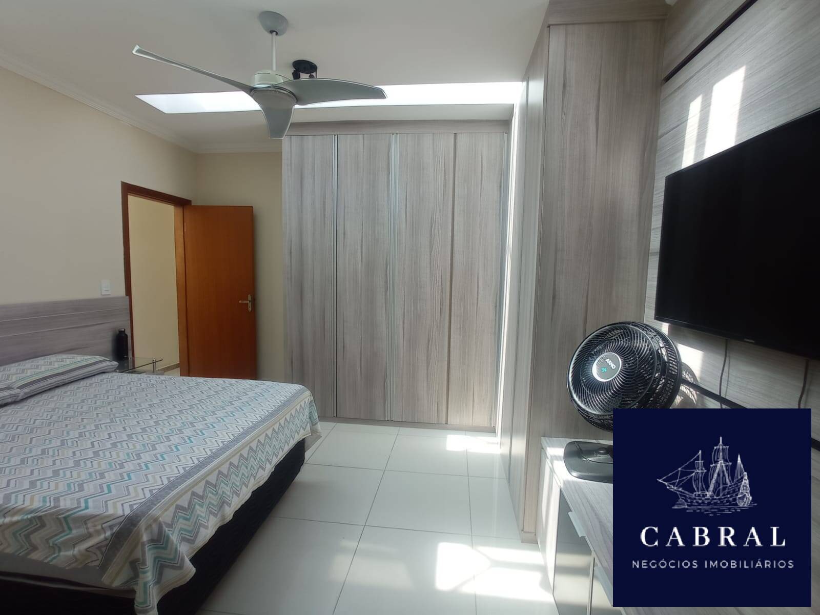 Casa à venda com 3 quartos, 240m² - Foto 45