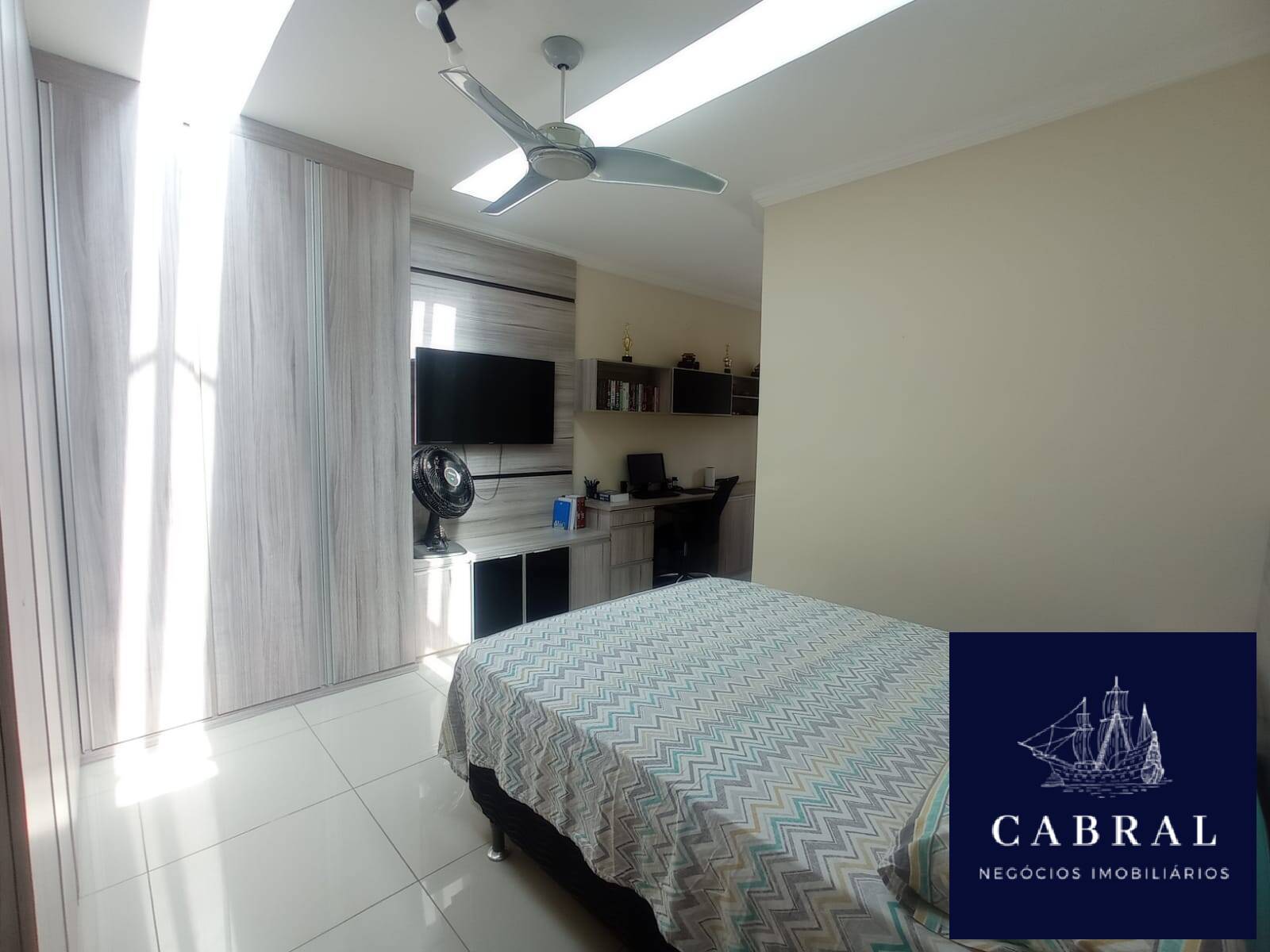 Casa à venda com 3 quartos, 240m² - Foto 48