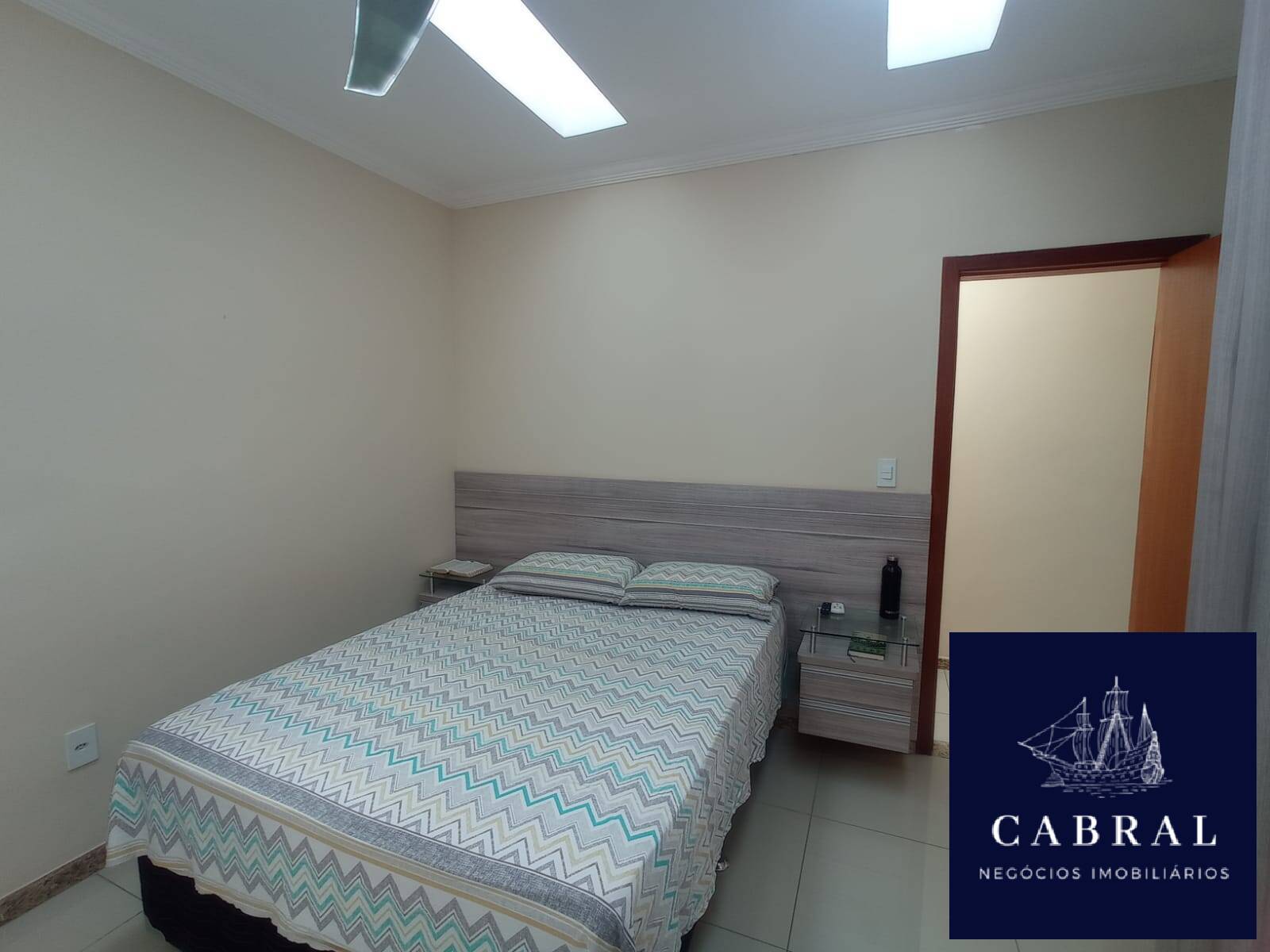 Casa à venda com 3 quartos, 240m² - Foto 49
