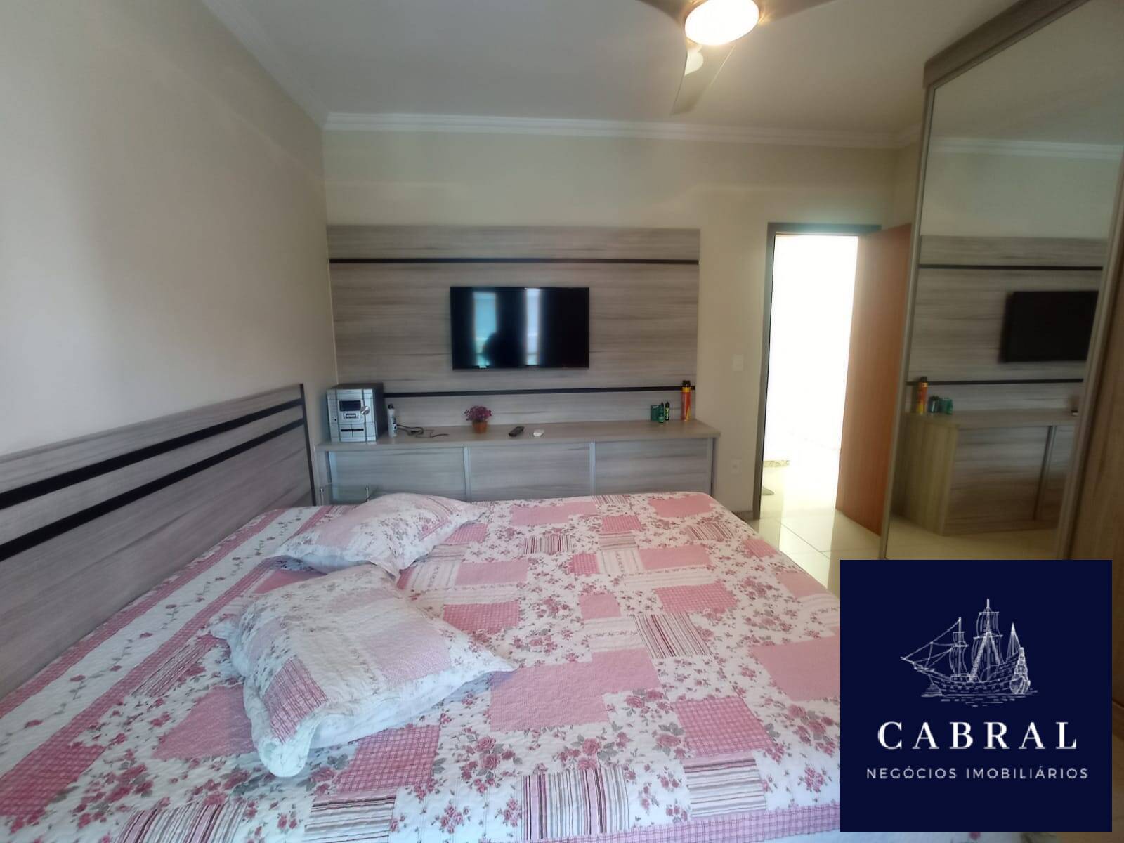 Casa à venda com 3 quartos, 240m² - Foto 58