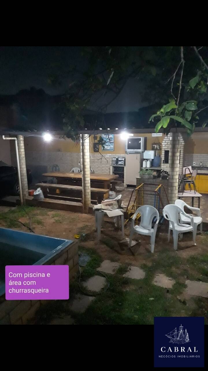 Casa à venda com 5 quartos, 364m² - Foto 1