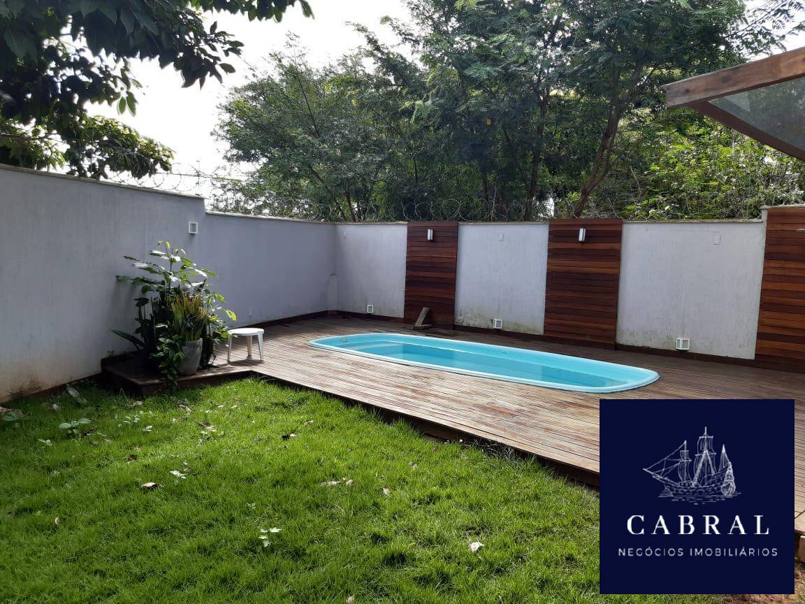 Casa à venda com 4 quartos, 195m² - Foto 9