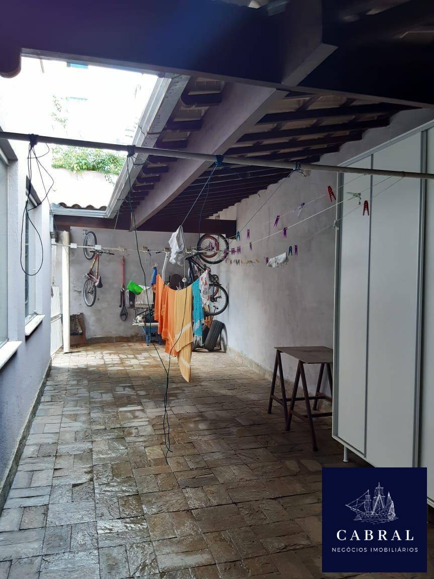 Casa à venda com 4 quartos, 195m² - Foto 7