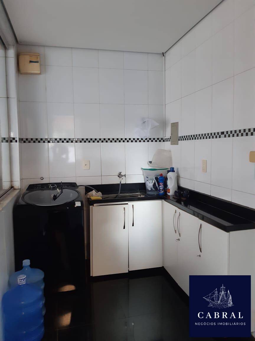 Casa à venda com 4 quartos, 195m² - Foto 14