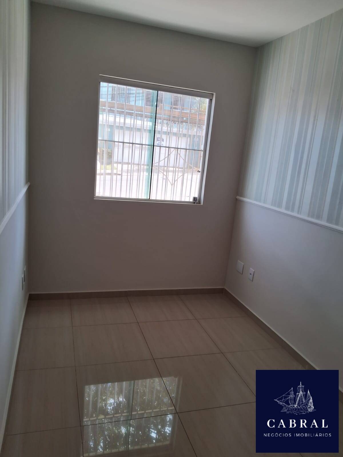 Apartamento à venda com 3 quartos, 18m² - Foto 4